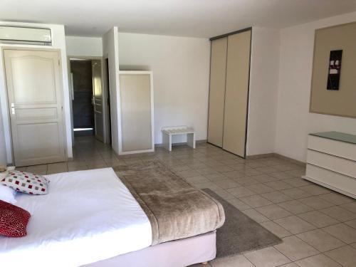 Le Ruesco 3* Olmeto (Corsica)